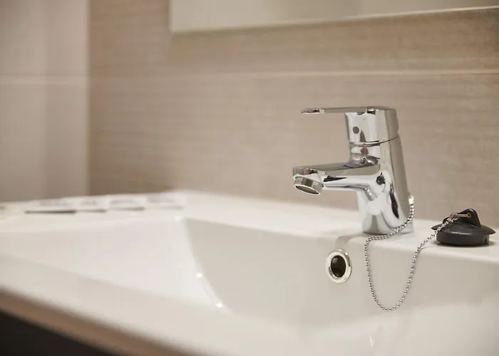 Miami - El De Siempre, Nunca Szálloda Calella