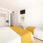Miami - El De Siempre, Nunca Hotel 3*