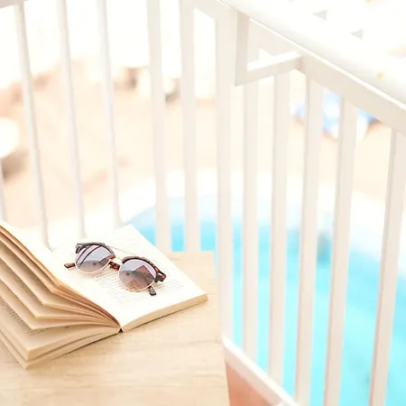 Отель Miami - El De Siempre, Nunca Калелья