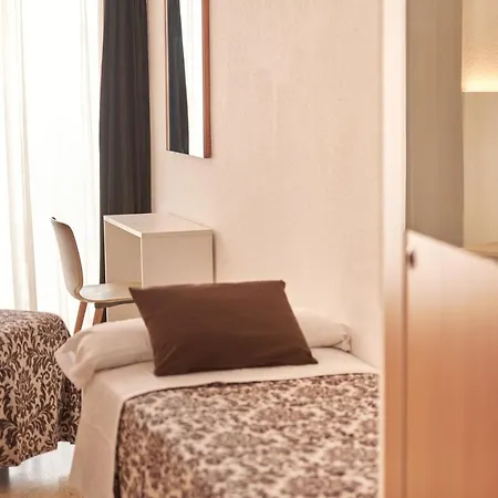 酒店 Miami - El De Siempre, Nunca 卡里拉