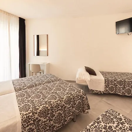 Miami - El De Siempre, Nunca Калелья