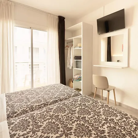 Miami - El De Siempre, Nunca 3* 卡里拉