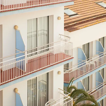 Miami - El De Siempre, Nunca Отель