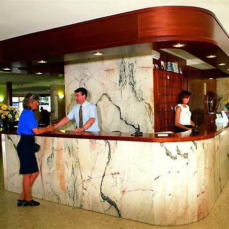 Miami - El De Siempre, Nunca 3*