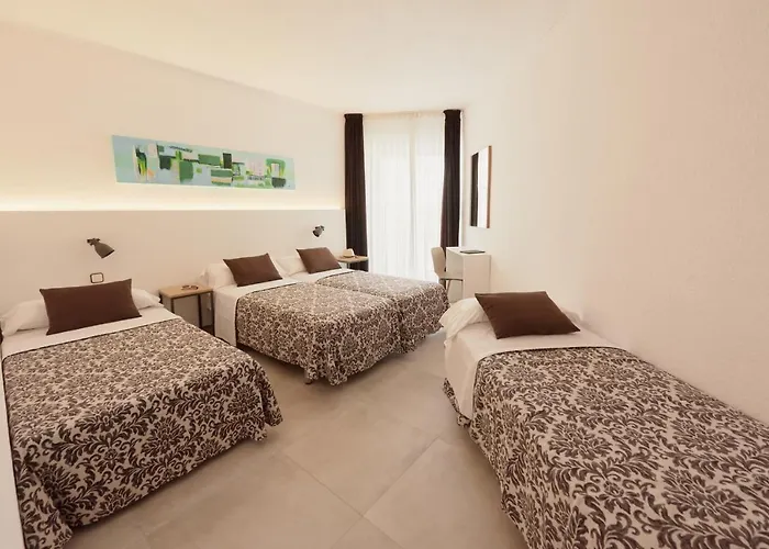 Miami - El De Siempre, Nunca Hotel