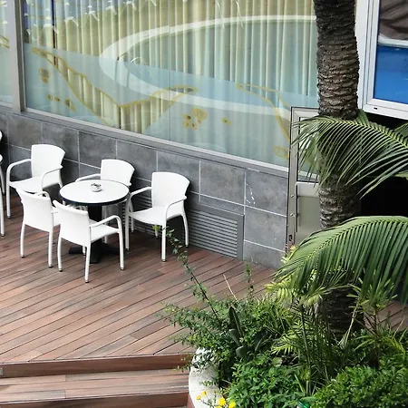 Miami - El De Siempre, Nunca 호텔 칼레라