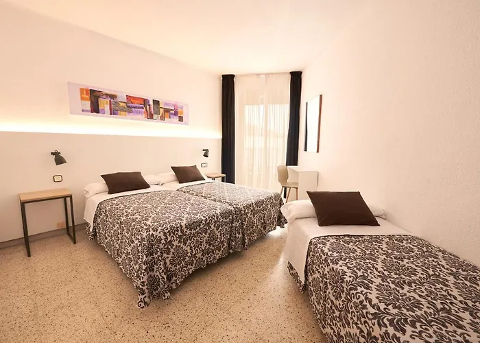 Miami - El De Siempre, Nunca Ξενοδοχείο