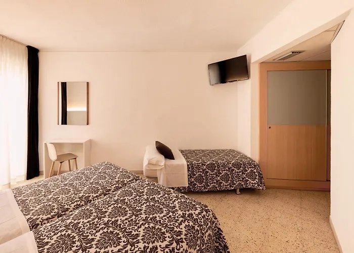 Miami - El De Siempre, Nunca Ξενοδοχείο